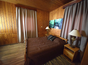 Отель Christys Palace