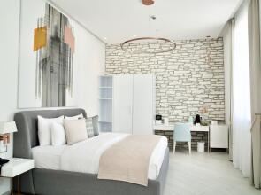 Lazure Hotel and Marina