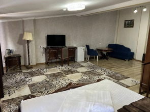 Отель Garden City