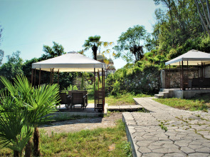 U monastyrja (Novyj Afon)