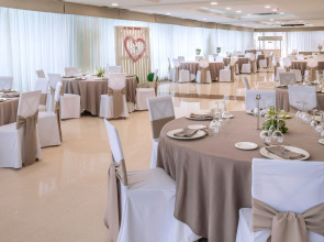 Отель 4R Gran Regina