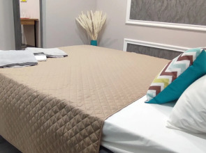 Апартаменты еЖИВИка Автомобилистов 13