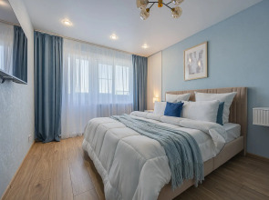 Апартаменты улучшенные, в центре города, с тремя спальнями