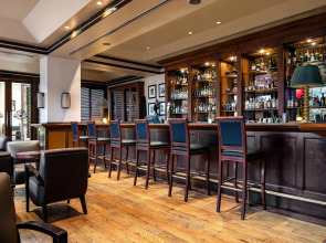 Отель Sheraton Kampala