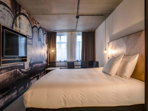 Отель the Match