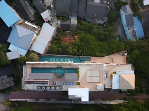 Апартаменты Sea and Sky