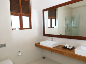 Курортный отель Amaranthe Bay