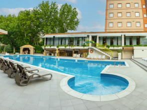 Отель Best Western Plus Congress Hotel