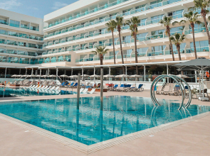Отель Cavo Maris Beach