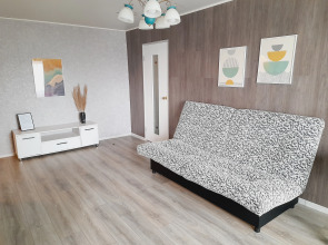 Квартира Уютная Двухкомнатная Квартира в Центре Новоалтайска