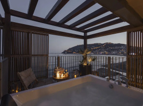 En Vie Beach Boutique Hotel