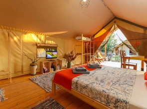 Глэмпинг Гости