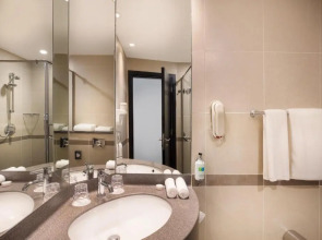Holiday Inn Express Dubai Jumeirah an IHG Hotel