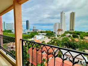 Апартаменты  Seven Seas 2 Bedroom - Spacious Two Bedroom Apartment In Jomtien Area