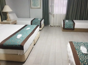 Отель Sever Suites