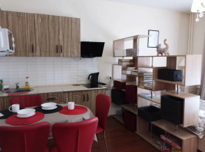 Апартаменты Стильная Студия на 40-летия Победы