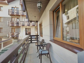 Квартира Двухкомнатная напротив ТЦ Горки Город