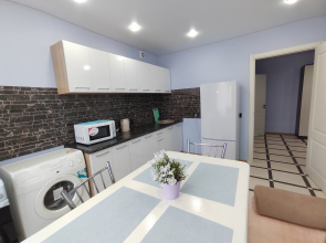 Апартаменты квартира на Мордовской 25