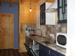 Частный дом уютный с сауной и камином