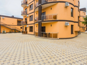 Отель Golden Sunrise