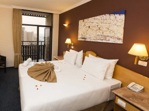 Отель Jerusalem Gardens Hotel & Spa