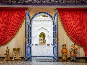 Отель The Shahar