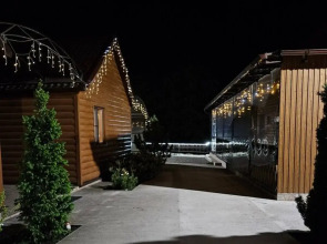 Гостевой дом У Пруда от Травел Хотелс Антураж