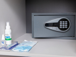 Апартаменты 4Кайф Kristall Apart с видом на море