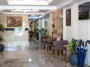 Orient Hotel Bishkek (Ориент отель Бишкек)