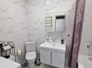 Квартира Flatirini в Новом ЖК с Панорамными Окнами