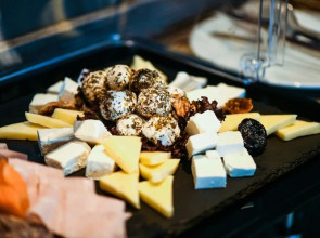 Курортный отель Joy 5 Hotel & Spa