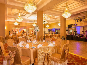 Отель The Grand Kandyan