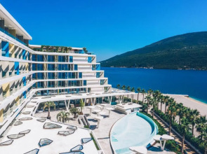 Отель Carine Kumbor Superior