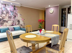 Квартира Евротрёшка Семейная с Видом на Лавру с Четырьмя Раздельными Кроватями