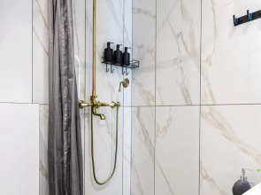 Апартаменты премиум Red Apartments 4-ех местные