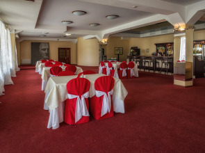 Отель «Ареда»