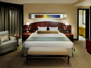 Crowne Plaza Dubai Jumeirah an IHG Hotel