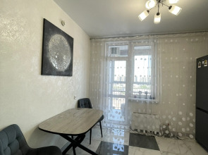 Квартира Отличная квартира в самом центре микрорайона Взлетка