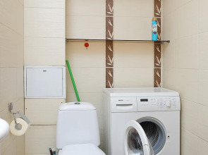 Квартира Двухкомнатная в тихом зеленом дворике