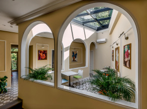 Бутик-отель Hillside City Сenter