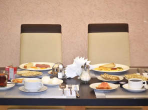 Отель Джулия