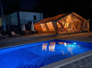 Отель Корсо