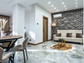 Апартаменты Оплот - «SCANDI» - с мини балконом 2