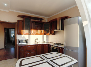 Апартаменты на Коминтерна