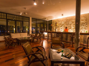 Отель Nilaveli Beach