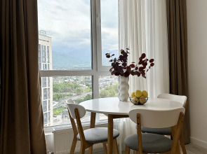 Апартаменты 158/4 Комфорт сити с двуспальной кроватью, диваном и красивым видом