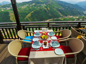 Курортный отель Sera Lake Resort