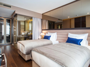 SAINT TEN Hotel, Small Luxury Hotels