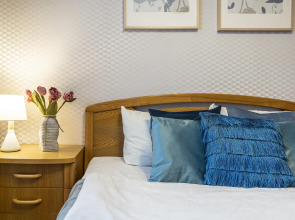 Апартаменты трёхкомнатные рядом с рыбной деревней