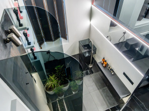 Апартаменты на Невском проспекте hth24 Apartments, авторский дизайн, сауна, камин